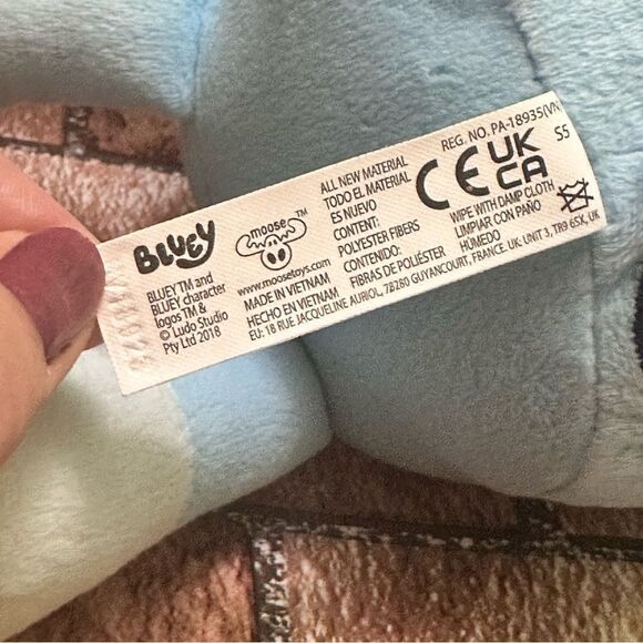 Bluey Sound effects talking stuffed interactive toy 12” - Picture 5 of 8